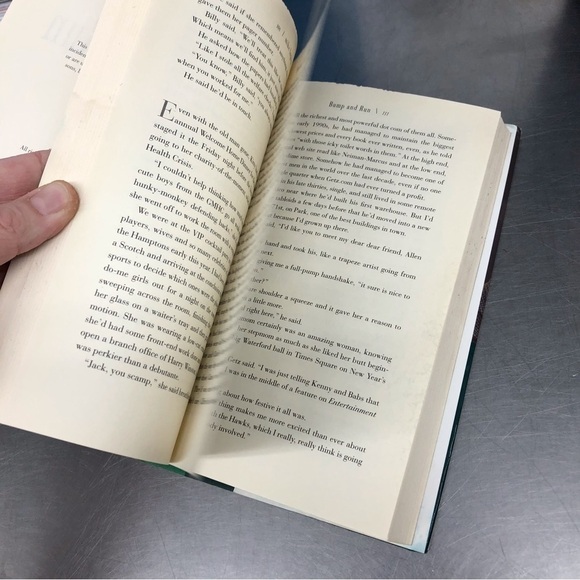 Bump and Run By: Mike Lupica, Hardback book - Picture 5 of 7